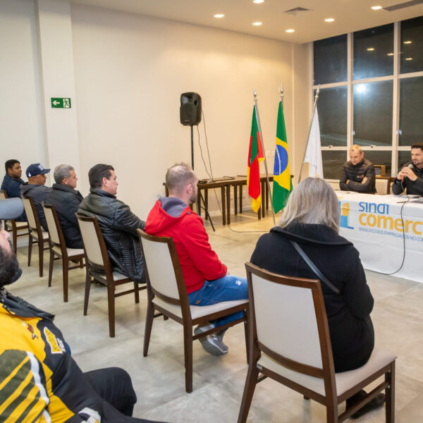 Campanha salarial 2023: Comerciários e comerciárias de Caxias do Sul reivindicam reajuste com aumento real
