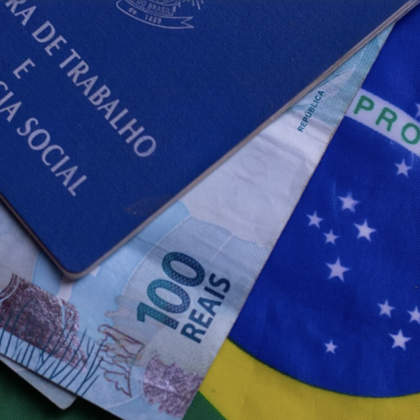 Comerciários de Taquari: Rede de lojas paga R$ 18 mil reais de auxílio escolar atrasado