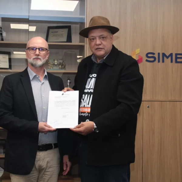 Sindicato dos Metalúrgicos de Caxias do Sul entrega pauta do Dissídio 2023 ao Simecs
