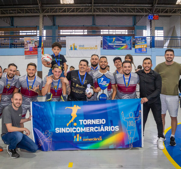 Equipe ANDREAZZA PIO X conquista Torneio de Futsal Sindicomerciários Caxias