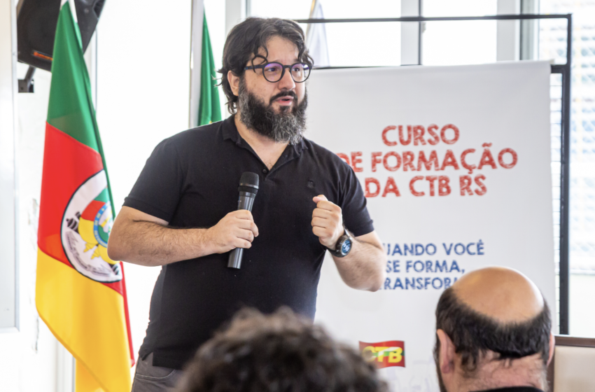  A conjuntura e os desafios do governo Lula foram os debates no curso de formação da CTB RS nesta quinta