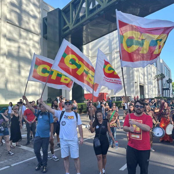 CTB e Sintratel se unem em manifestação em Porto Alegre pelo fim da escala 6×1