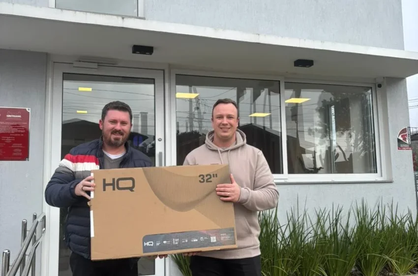 Sintrahg entrega prêmios da campanha “Maio Premiado” em homenagem ao mês do trabalhador
