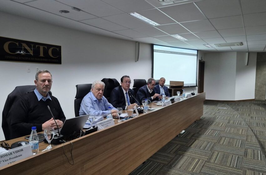  FECOSUL participa de reunião da CNTC em Brasília e reforça luta por jornada digna e valorização dos trabalhadores do comércio e serviços