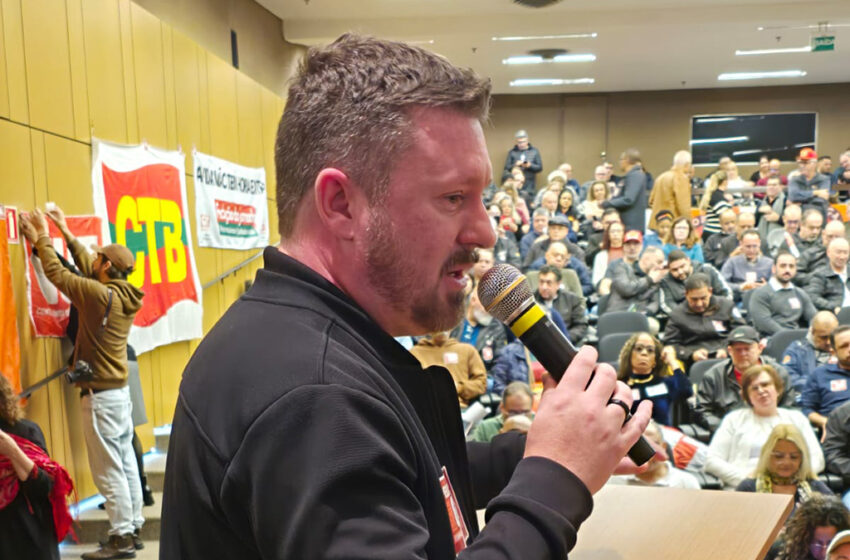  CTB RS participa de ato por jornada justa e entrega documento ao Congresso Nacional