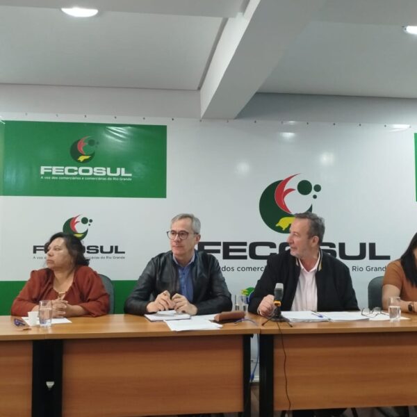 FECOSUL promove Encontro Estadual para enfrentar a precarização das relações de trabalho no comércio e serviços