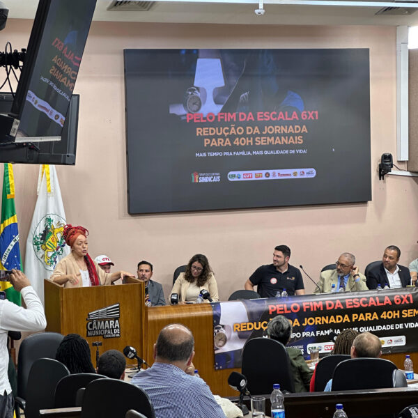Serra Gaúcha lota Câmara de Caxias do Sul em defesa do fim da escala 6×1 e da redução da jornada de trabalho
