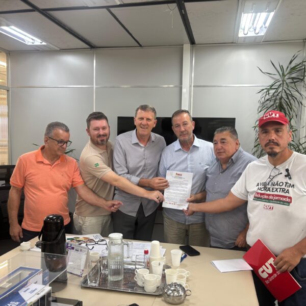 Pauta do reajuste para o Salário Mínimo Regional teve primeira reunião entre Governo, empresários e trabalhadores no RS