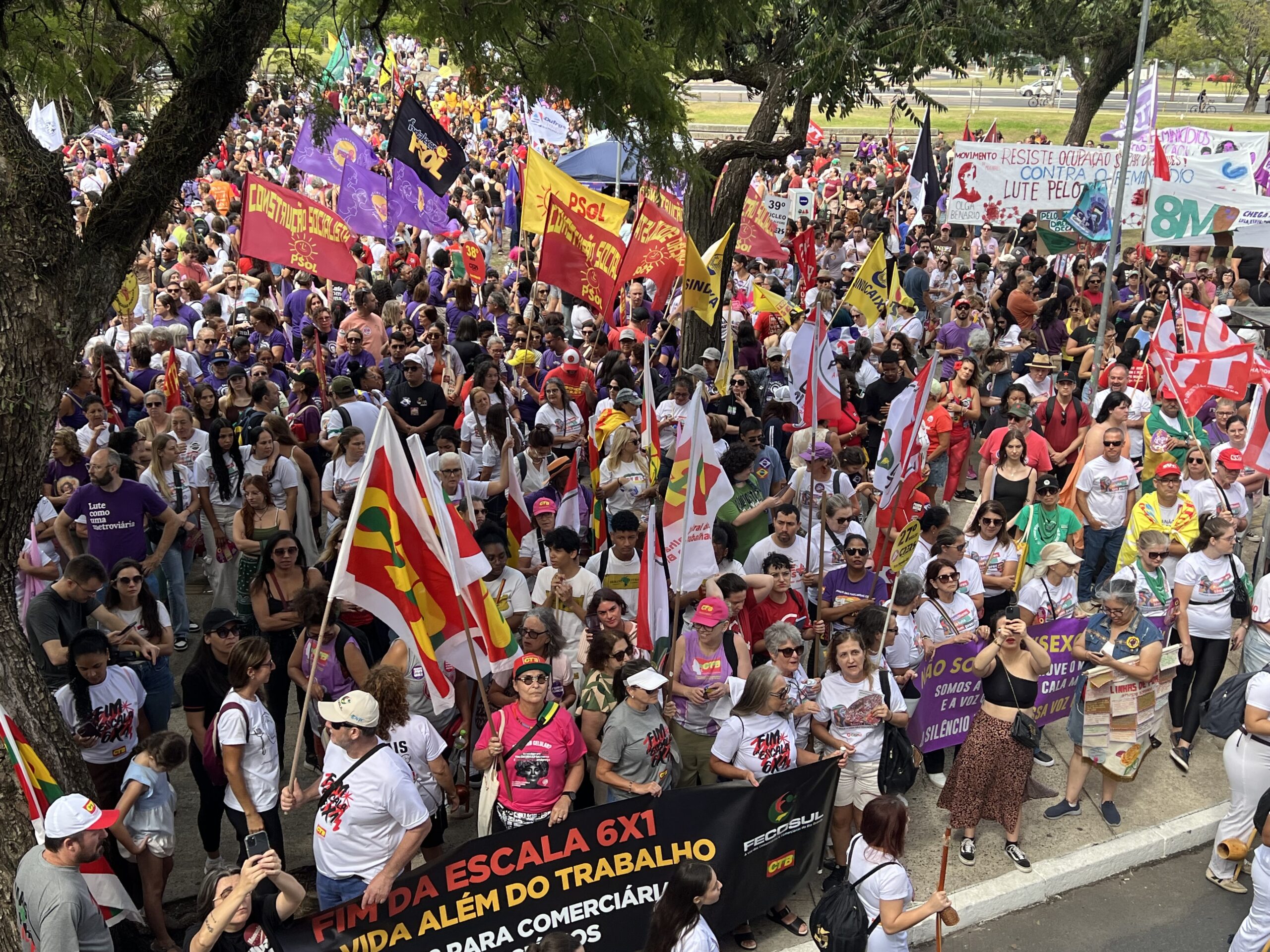 Centrais sindicais e movimentos sociais realizam grande ato em Porto Alegre no Dia Internacional da Mulher