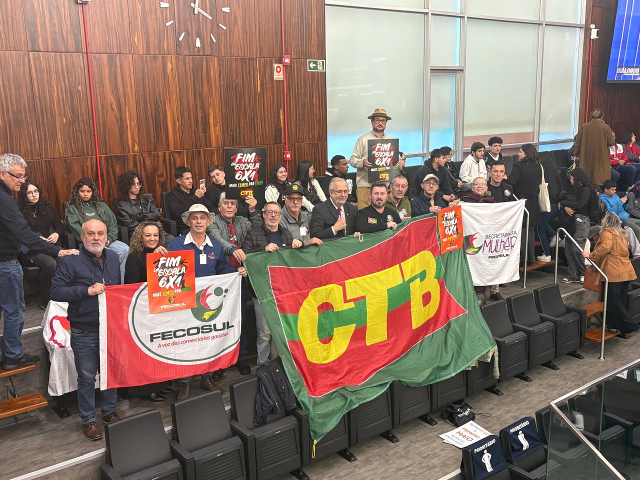 Assembleia Legislativa vota reajuste do Piso Regional com mobilização sindical no RS