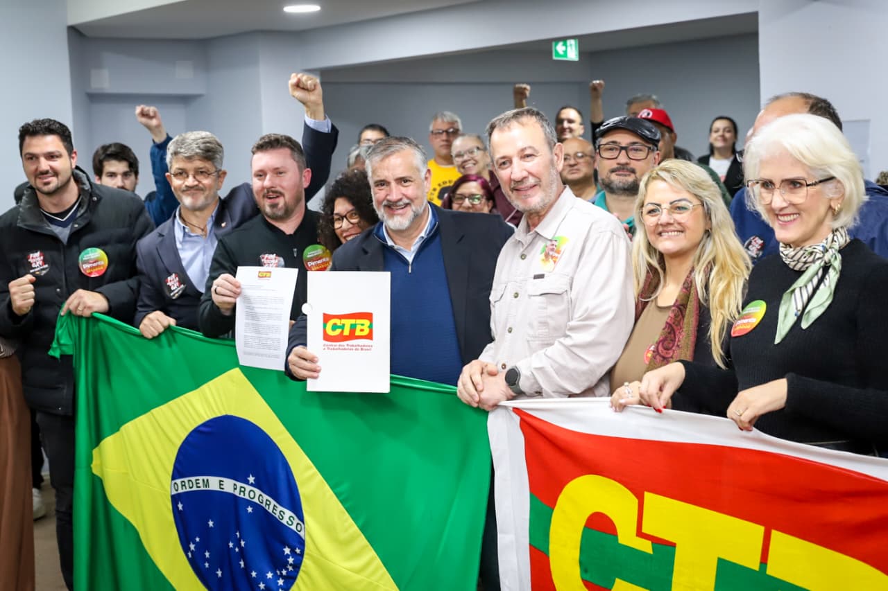 Diretoria Plena da CTB reúne sindicatos e recebe pré-candidato ao Senado Paulo Pimenta em Porto Alegre